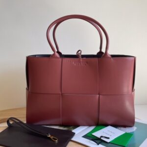 보테가 (징) 토트백 대형 라이트 레드 편직 가죽 609175