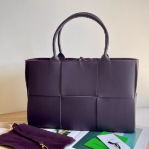 보테가 (징) 토트백 대형 아이보리 편직 가죽 609175