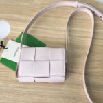 보테가 (징) 미니 카세트 백 핑크 양가죽 666688