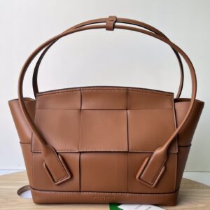 보테가 (징) 아르코 토트백 브라운 575941