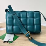 보테가 (징) 카세트 백 미디움 그린 70094