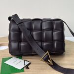 보테가 (징) 카세트 백 미디움 브라운 70094