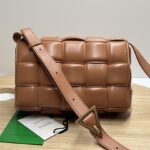 보테가 (징) 카세트 백 핑크 70094