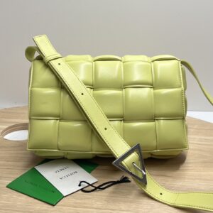 보테가 (징) 카세트 백 미디움 옐로우 70094