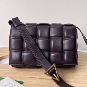 보테가 (징) 카세트 백 미디움 브라운 70094