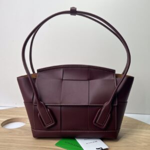 보테가 (징) 아르코 33 핸드백 모던 디자인 버건디 575941