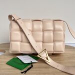 보테가 (징) 카세트 백 핑크 70094