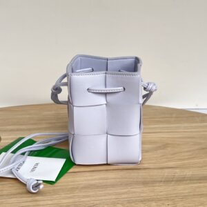 보테가 (징) 미니백 화이트 680217