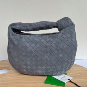 보테가 (징) 조디 미디움 그레이 양가죽 백 690225