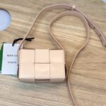 보테가 (징) 미니 크로스백 핑크 666688