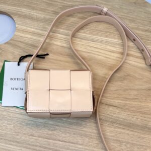 보테가 (징) 미니 크로스백 핑크 666688