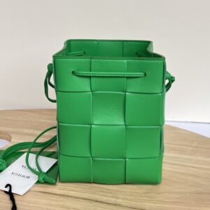 보테가 (징) 버킷백 그린 680218