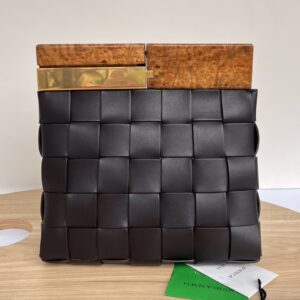 보테가 (징) 클래식 편직 가방 블랙 70394