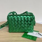 보테가 (징) 편직 미니 원형 가방 그린 680254