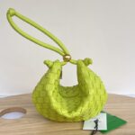 보테가 (징) 클러치백 라임 그린 701023