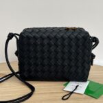 보테가 (징) 업그레이드 버전 더블 지퍼 편직 사각백 블랙  680225