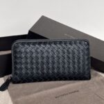 보테가 (징) 클래식 가죽 지퍼 지갑 블랙 114076