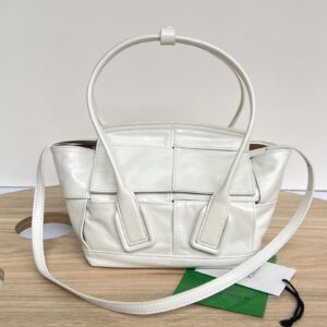 보테가 (징) 미니 토트백 아이보리 666873