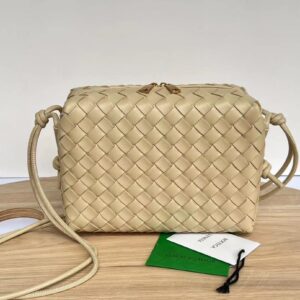 보테가 (징) 업그레이드 버전 더블 지퍼 편직 사각백 베이지 680225