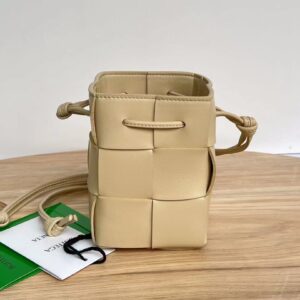 보테가 (징) 미니 백 크림 680217