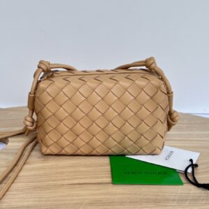 보테가 (징) 업그레이드 버전 더블 지퍼 편직 사각백 베이지680254