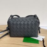 보테가 (징) 업그레이드 버전 더블 지퍼 편직 사각백 그레이 680254