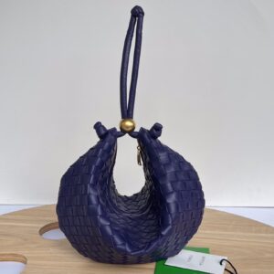 보테가 (징) 턴 701024 양가죽 편직 숄더백 네이비