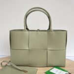 보테가 (징) 토트백 대형 아이보리 편직 가죽 609175 P1280