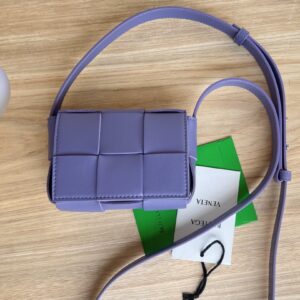 보테가 (징) 미니 카세트 백 퍼플