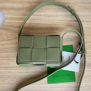 보테가 (징) 미니 크로스백 그린 666688