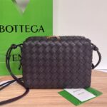 보테가 (징) 업그레이드 버전 더블 지퍼 편직 사각백 블랙 680225