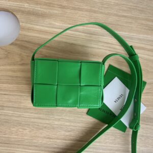 보테가 (징) 미니 카세트 백 그린 667048