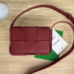 보테가 (징) 미니 카세트 백 레드