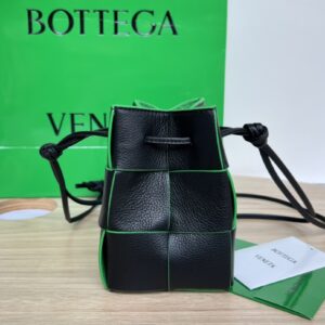 보테가 (징) 미니 백팩 블랙 그린 680217