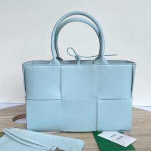 보테가 (징) 미니 토트백 아이스 블루 652876