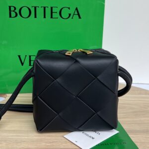 보테가 (징) 카세트 카메라백 블랙 701915