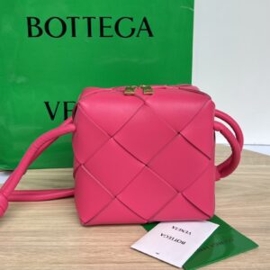 보테가 (징) 카세트 카메라백 핑크 양가죽 701915