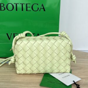 보테가 (징) 업그레이드 버전 더블 지퍼 편직 사각백 아이보리680254