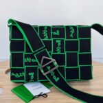 보테가 (징) 520 웹빙 블랙 그린 로고 백 680514