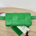 보테가 (징) 더 벨트 카세트 그린 710141