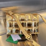 보테가 (징) 클러치백 골드 70094