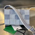 보테가 (징) 파우치 블루 데님 백 708768