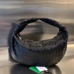 보테가 (징) 조디 대형 블랙 양가죽 백 600261