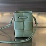 보테가 (징) 미니백 민트 680217