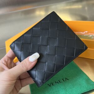 보테가 (징) 중간 너비 편직 단지갑 블랙 605721