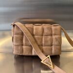 보테가 (징) 카세트 양가죽 미디움 그린 70094