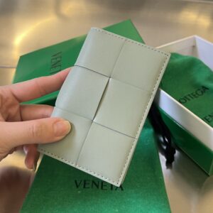 보테가 (징) 대형 체크 카드 지갑 소가죽 그린 649602