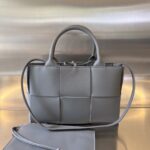 보테가 (징) 미니 토트백 그레이 709337