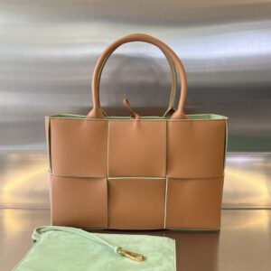 보테가 (징) 미니 토트백 베이지 소가죽 652867