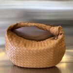 보테가 (징) 조디 대형 양가죽 토트백 브라운 600261